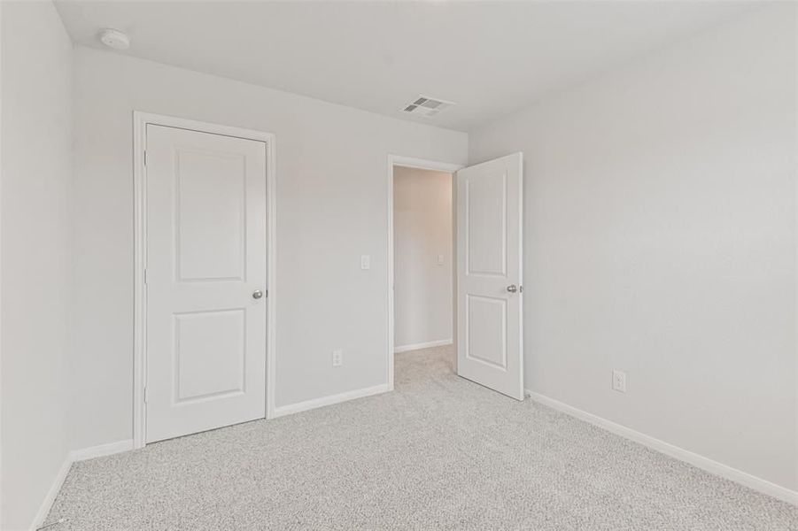 Spacious, unfurnished interior of a new home in Lakes at Black Oak, Magnolia (Image 69).