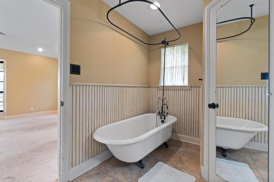 Furnished interior view inside a new home in , Alvarado (Image 5).