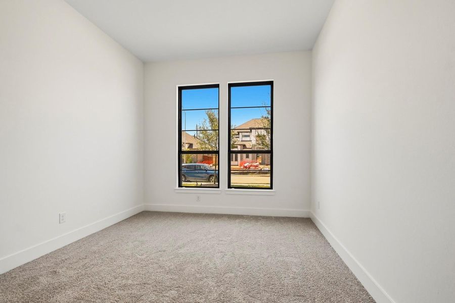 Spacious, unfurnished interior of a new home in Dunham Pointe 70', Cypress (Image 14).