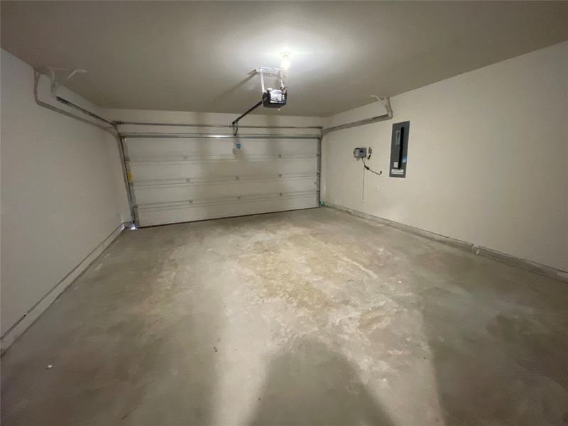 Image 24 of a home in Elevon. Image 24 of a home in Elevon.