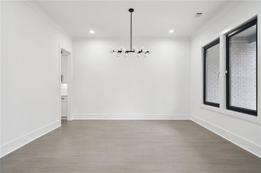 Spacious, unfurnished interior of a new home in , Auburn (Image 19).