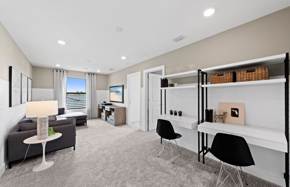 Spacious upstairs loft