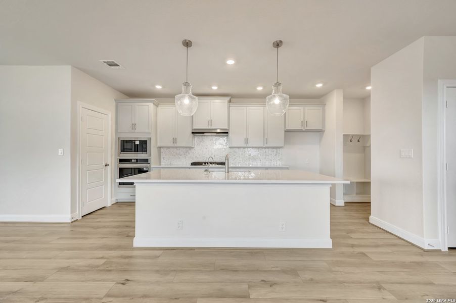 Furnished interior view inside a new home in The Crossvine 45’, Schertz (Image 16).