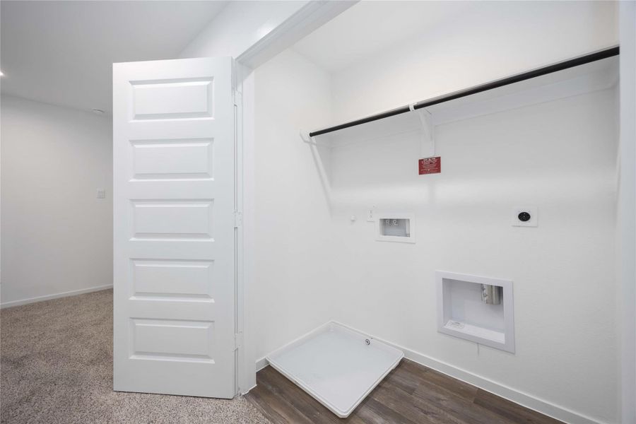 Spacious, unfurnished interior of a new home in Legacy Village, Houston (Image 20).