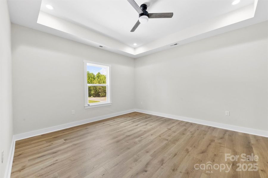 Spacious, unfurnished interior of a new home in , Blacksburg (Image 19).