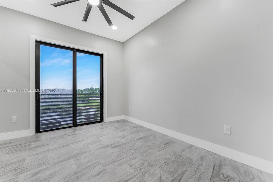 Spacious, unfurnished interior of a new home in , Miami (Image 62).