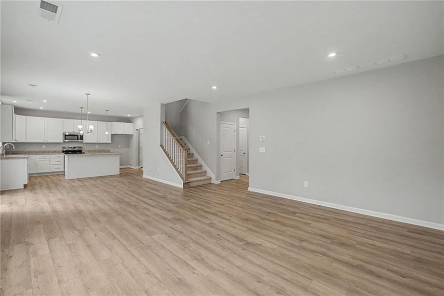 Spacious, unfurnished interior of a new home in Crossvine Estates, Braselton (Image 26).