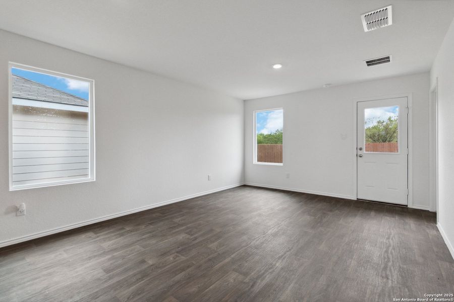 Spacious, unfurnished interior of a new home in Avenida, Converse (Image 13). Spacious, unfurnished interior of a new home in Avenida, Converse (Image 13).