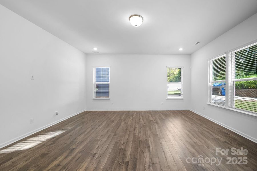 Spacious, unfurnished interior of a new home in , Concord (Image 35).