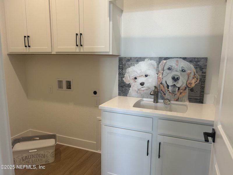 Furnished interior view inside a new home in Seven Pines, Jacksonville (Image 7). Furnished interior view inside a new home in Seven Pines, Jacksonville (Image 7).