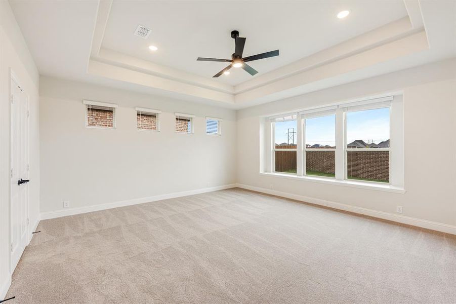 Spacious, unfurnished interior of a new home in Villages of Walnut Grove, Midlothian (Image 15).