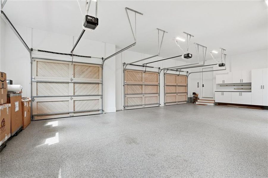 Spacious, unfurnished interior of a new home in , Roswell (Image 23). Spacious, unfurnished interior of a new home in , Roswell (Image 23).