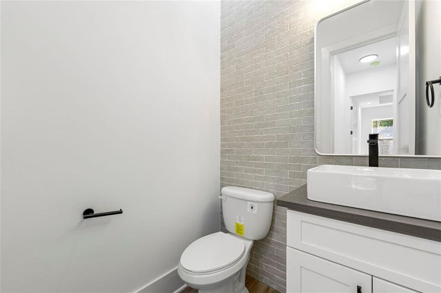 Image 42 of a home in .