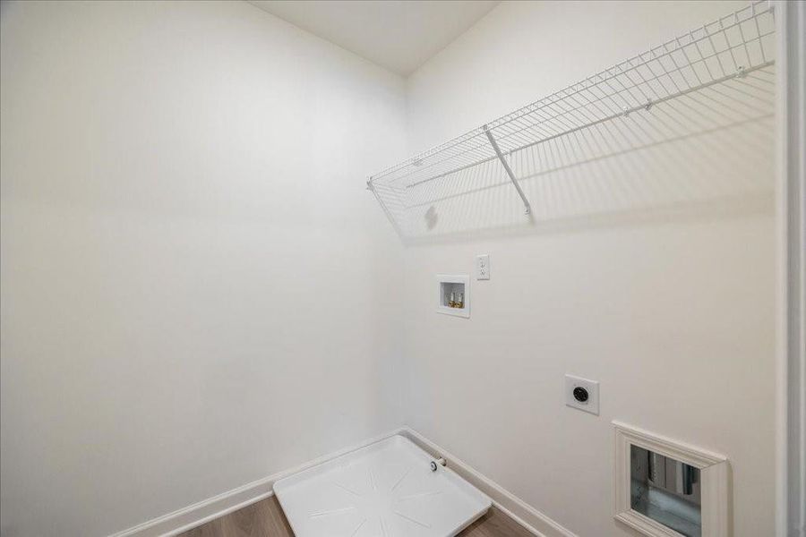 Spacious, unfurnished interior of a new home in Shoals Crossing, Conyers (Image 19).