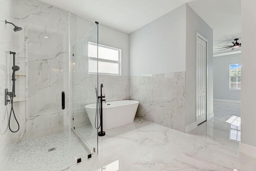 5DM40091_2_3_4_5Interior01