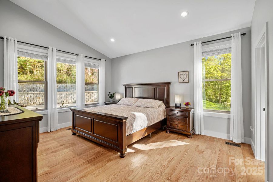 Furnished interior view inside a new home in , Asheville (Image 27). Furnished interior view inside a new home in , Asheville (Image 27).