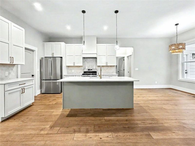 Furnished interior view inside a new home in , Waleska (Image 7).