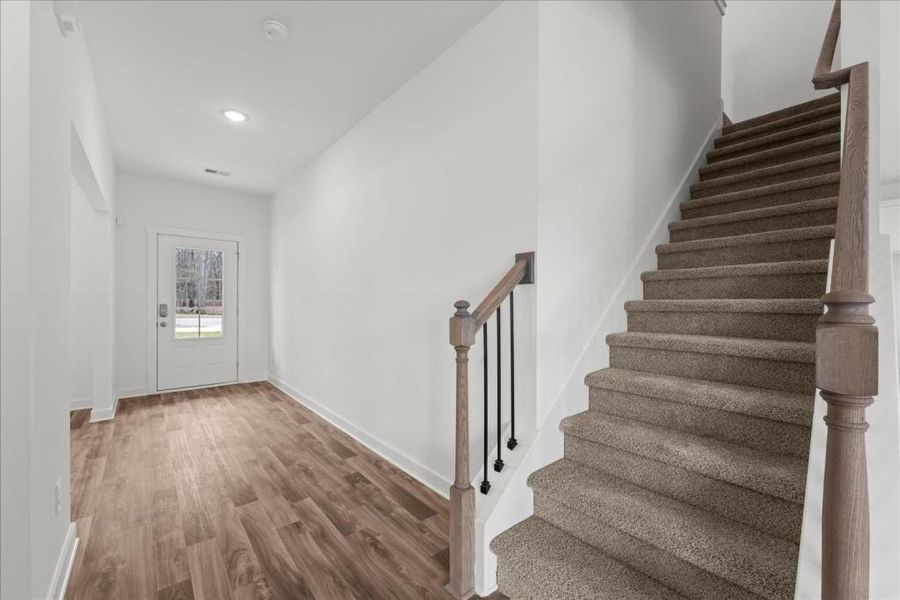 Spacious, unfurnished interior of a new home in , Statham (Image 27).