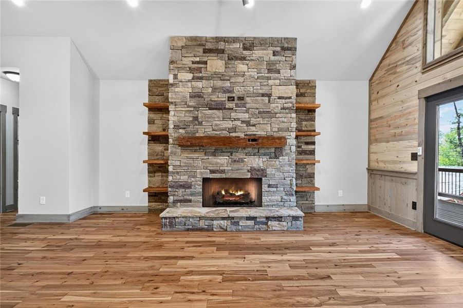 Spacious, unfurnished interior of a new home in , Ellijay (Image 43).