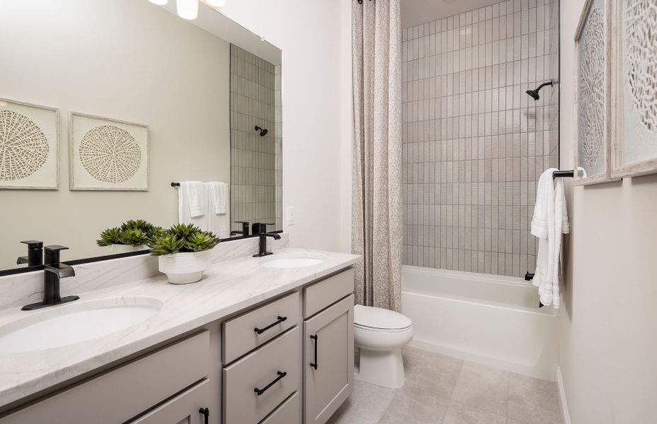 Representative furnished interior of a home built from the Parklane by Pulte Homes in Visara, Surprise (Image 8).