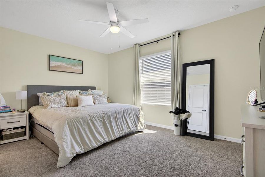 Furnished interior view inside a new home in , Apollo Beach (Image 12).