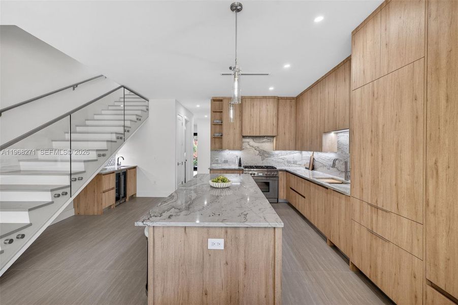 Furnished interior view inside a new home in , Fort Lauderdale (Image 18).