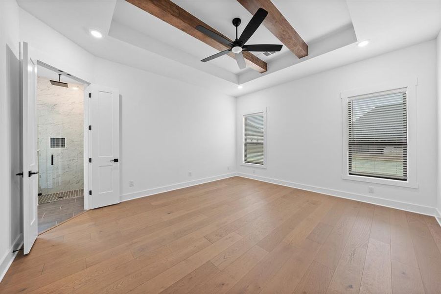 Spacious, unfurnished interior of a new home in The Woodlands, Krugerville (Image 14).