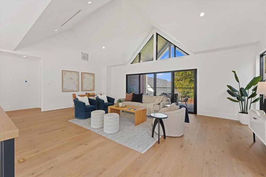 Furnished interior view inside a new home in , Dallas (Image 30).