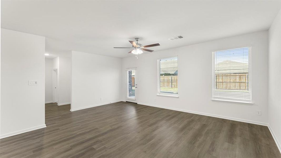 10. 10904 Cacao - Family