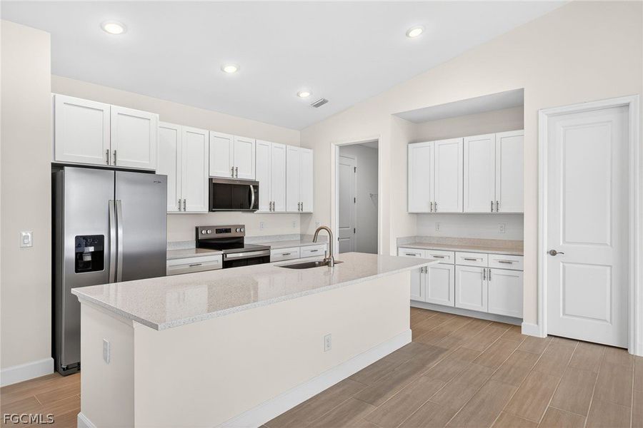 Furnished interior view inside a new home in Cape Coral, Cape Coral (Image 9).