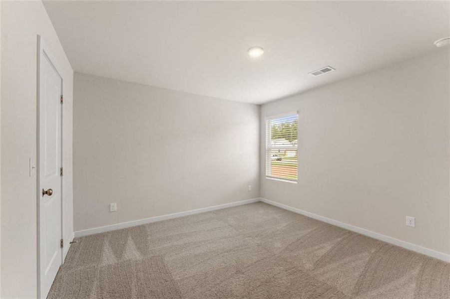 Spacious, unfurnished interior of a new home in Reserve at Gum Springs, Jefferson (Image 29).