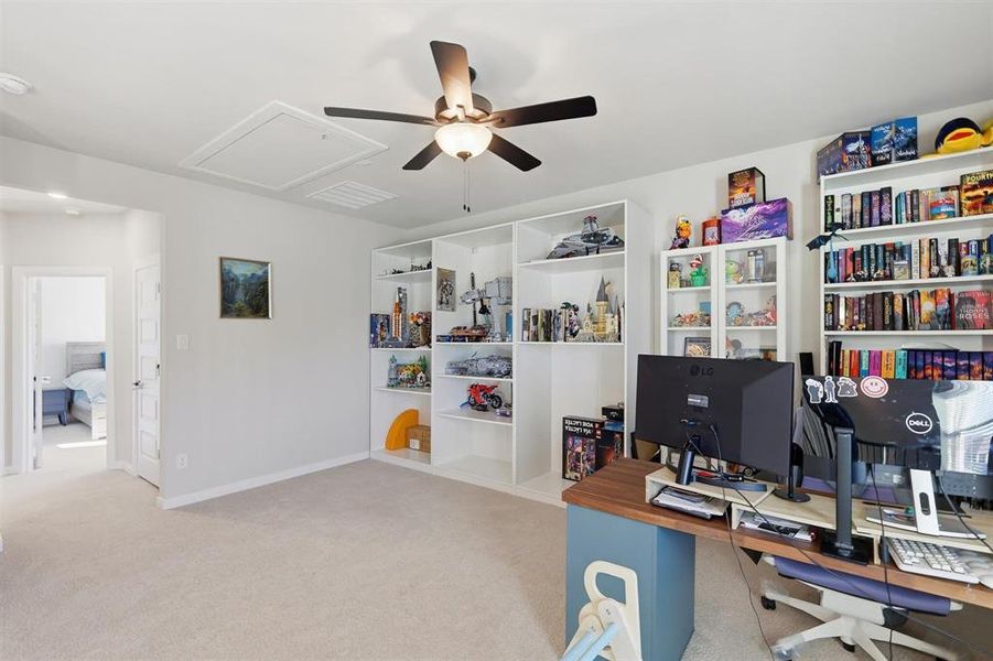 Furnished interior view inside a new home in , Northlake (Image 32).