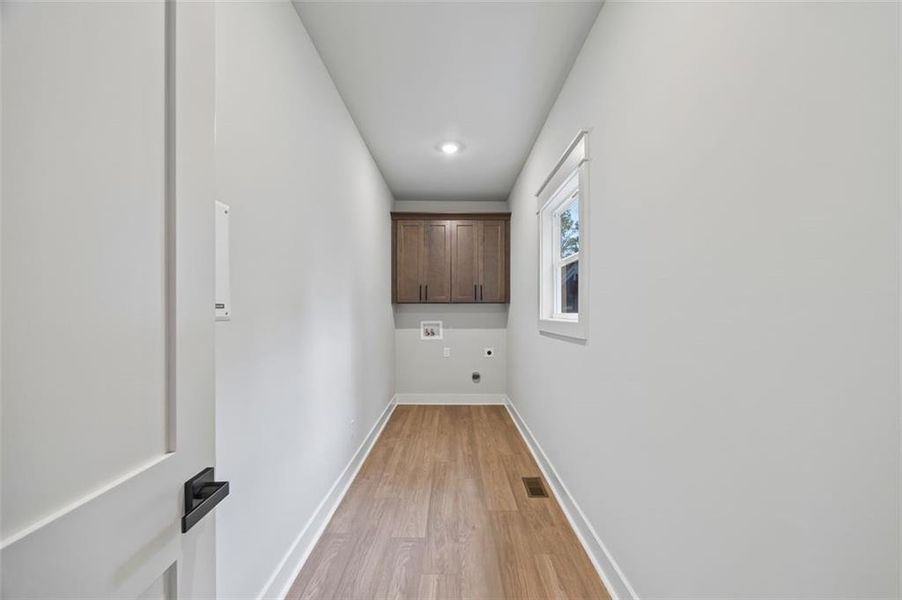 Image 60 of a home in .