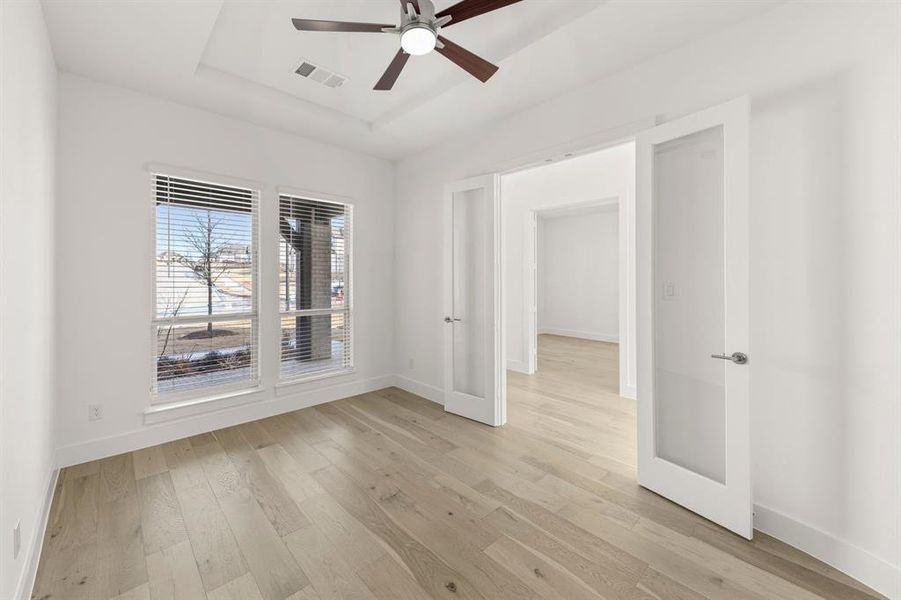 Spacious, unfurnished interior of a new home in Cambridge Estates - Harwood, Prosper (Image 18).