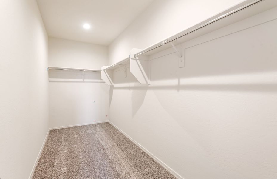Spacious, unfurnished interior of a new home in Copper Falls, Buckeye (Image 18).