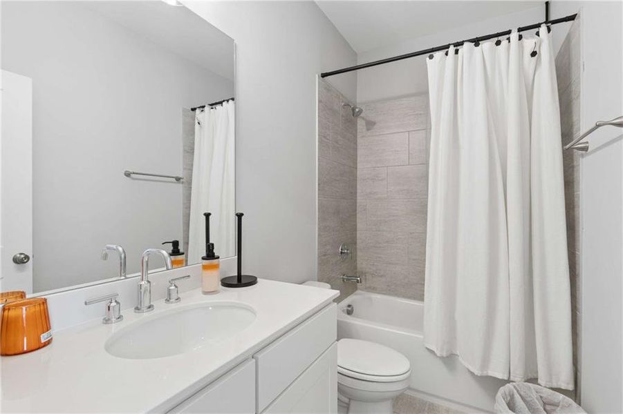 Furnished interior view inside a new home in , Atlanta (Image 11).