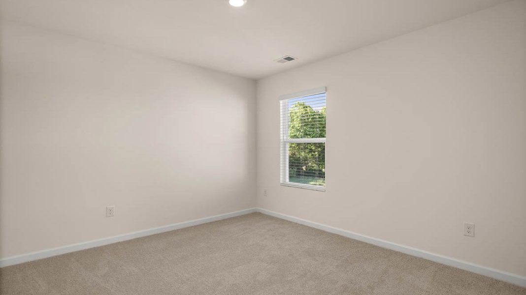 Spacious, unfurnished interior of a new home in Estates at Deer Hollow, Grovetown (Image 35).