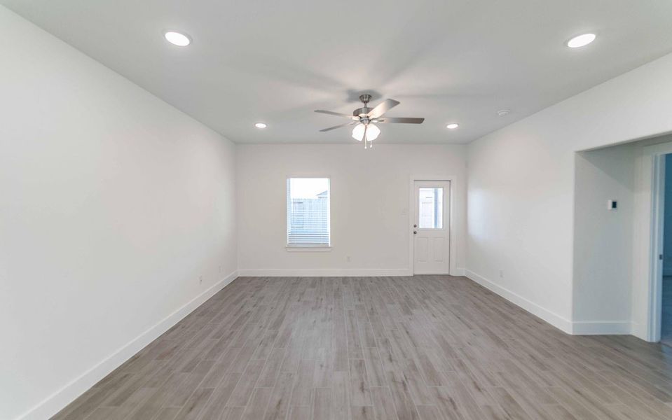 Spacious, unfurnished interior of a new home in River Ranch Meadows, Dayton (Image 8). Spacious, unfurnished interior of a new home in River Ranch Meadows, Dayton (Image 8).