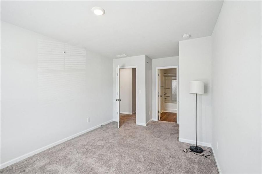 Spacious, unfurnished interior of a new home in Chatham, Hampton (Image 23).