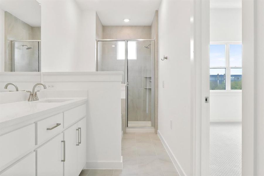 021-20241030-1427AzaleaDrive-Melissa-TX-75454-PrimaryBathroom.jpg-SMALL