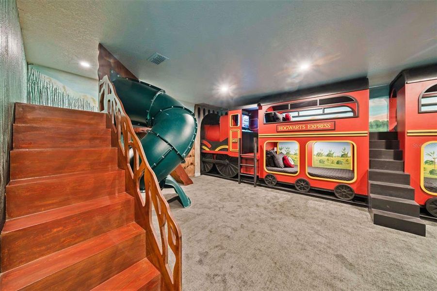 Image 60 of a home in .