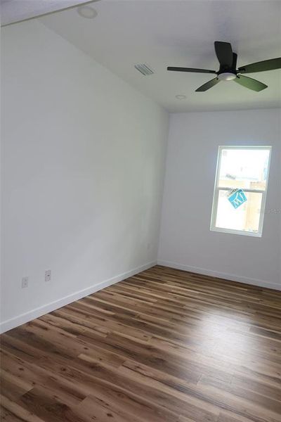 Spacious, unfurnished interior of a new home in , Safety Harbor (Image 14).