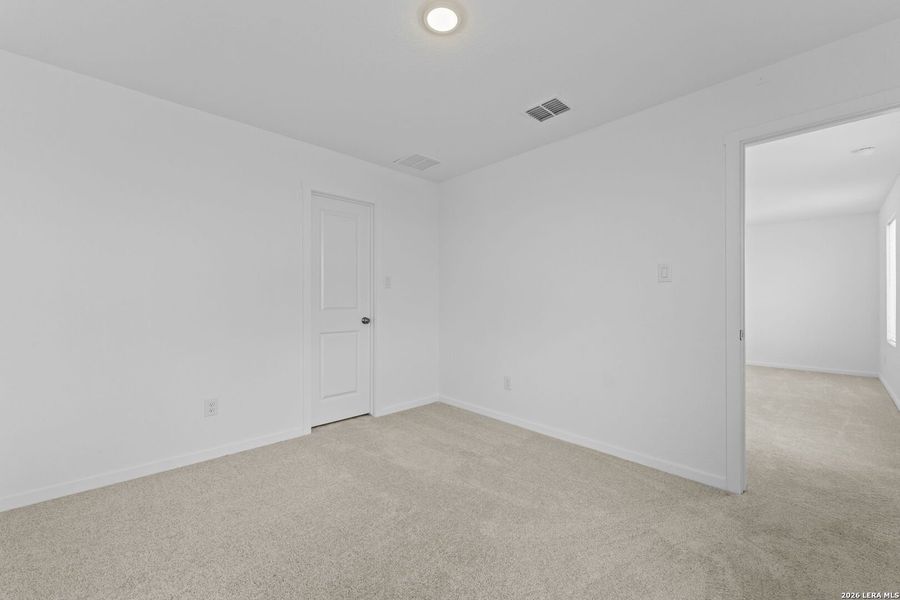 Spacious, unfurnished interior of a new home in Higdon Crossing, San Antonio (Image 14). Spacious, unfurnished interior of a new home in Higdon Crossing, San Antonio (Image 14).