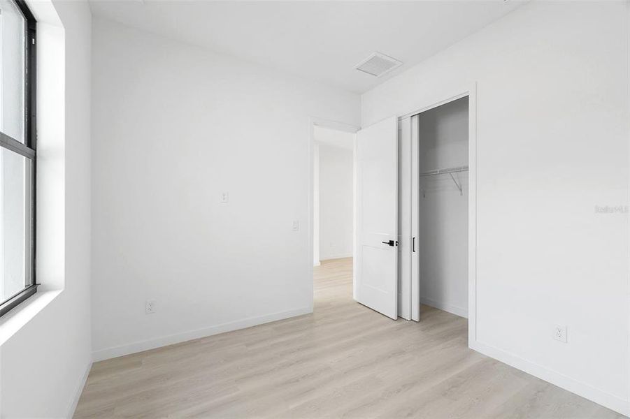 Spacious, unfurnished interior of a new home in , North Port (Image 21).