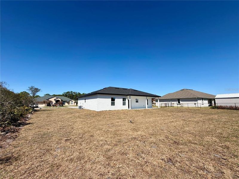 Exterior details and patio area of a home in , Sebring (Image 20).