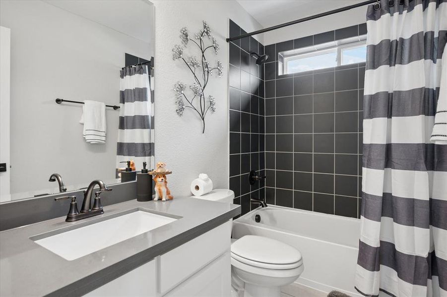 Furnished interior view inside a new home in , Celina (Image 10).