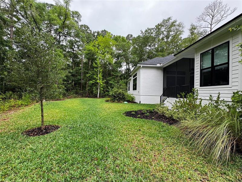 Exterior details and patio area of a home in , Fernandina Beach (Image 20).
