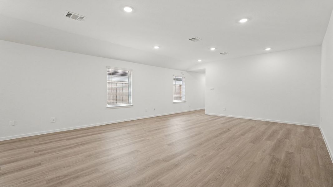 Spacious, unfurnished interior of a new home in Presswoods, Splendora (Image 16).