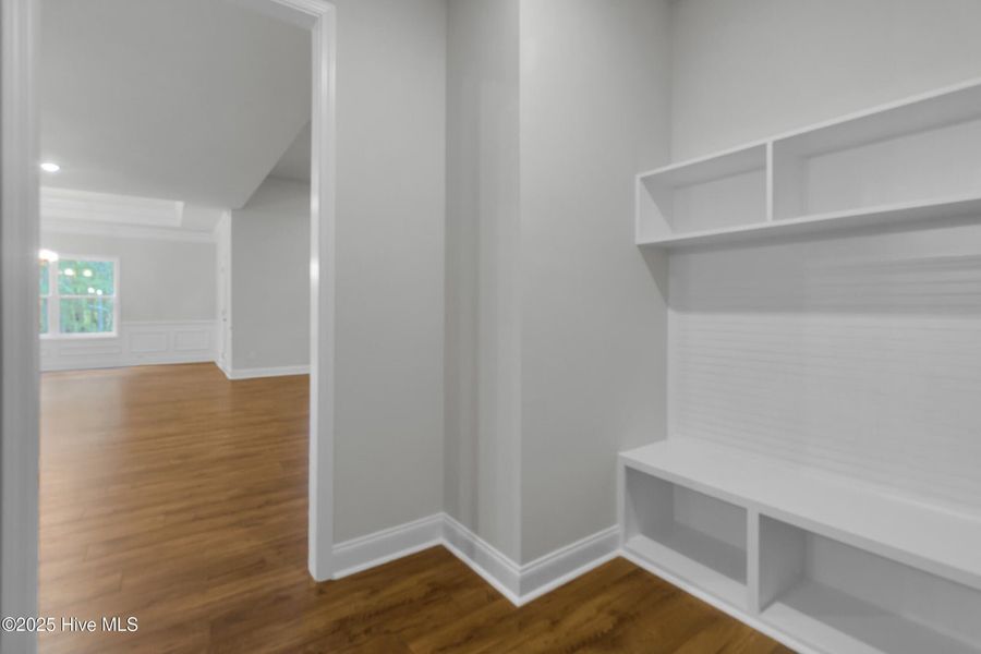 Spacious, unfurnished interior of a new home in Fairfield Harbour, New Bern (Image 18).