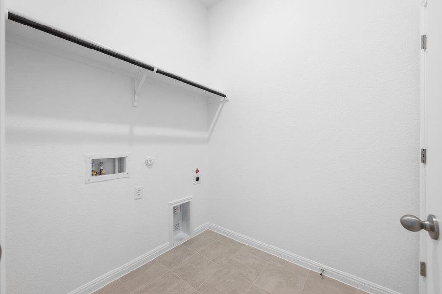 Spacious, unfurnished interior of a new home in La Cima, San Marcos (Image 24).